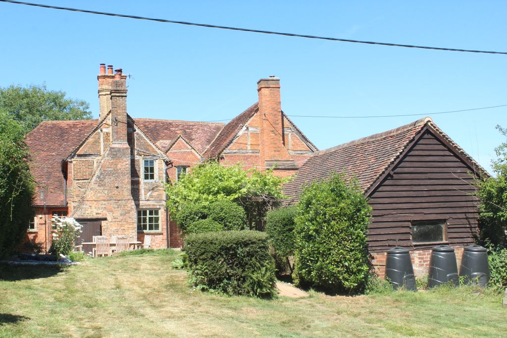 Property photo 2 of 12