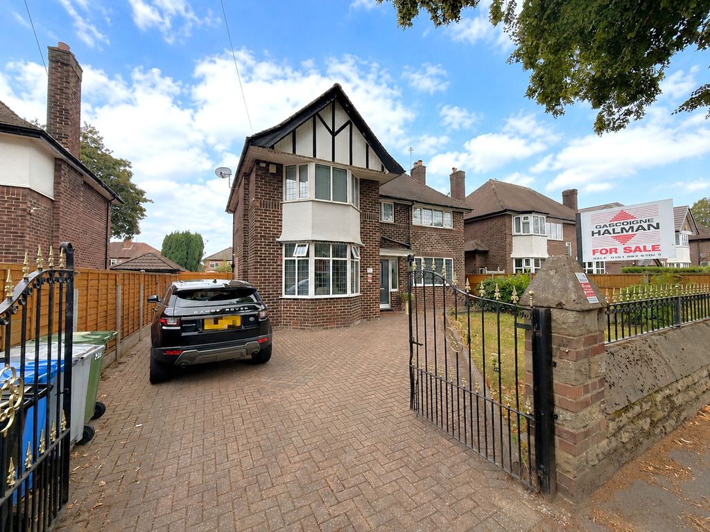 Property photo 1 of 31