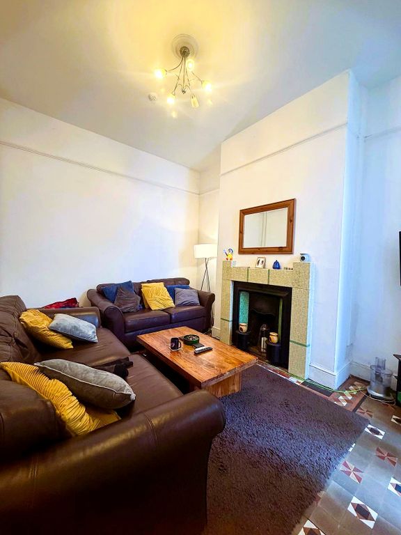 Property photo 2 of 3