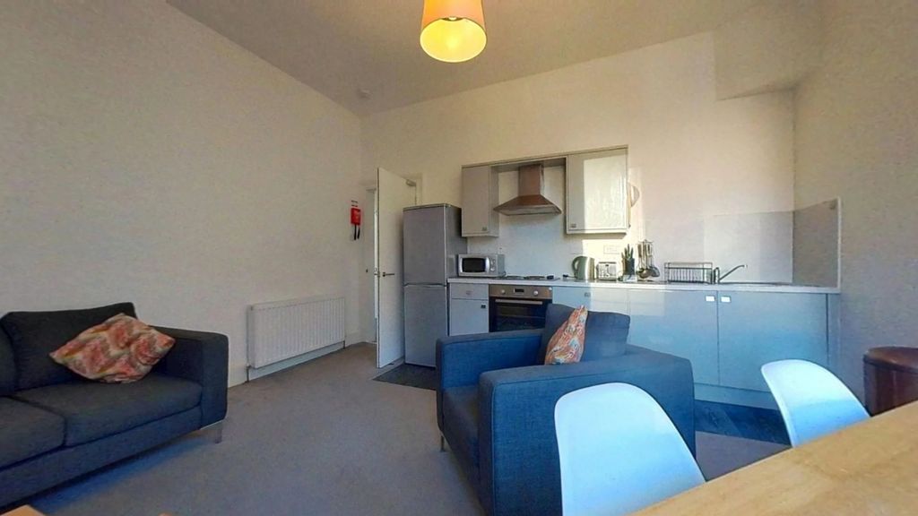 Property photo 3 of 11 Photo 3