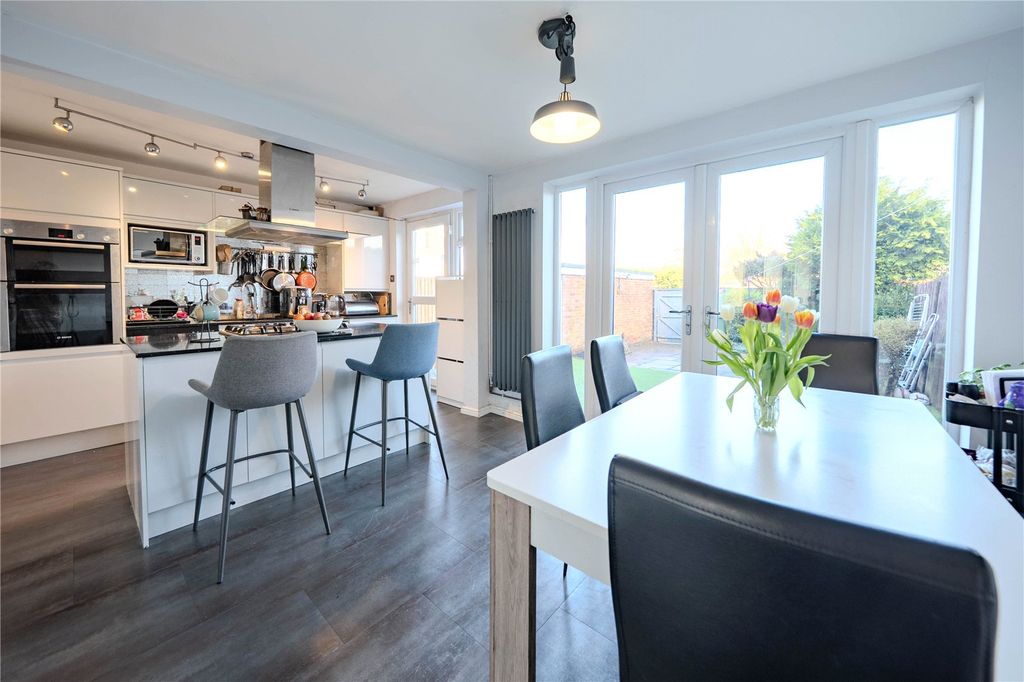 Property photo 2 of 19 Picture No. 05