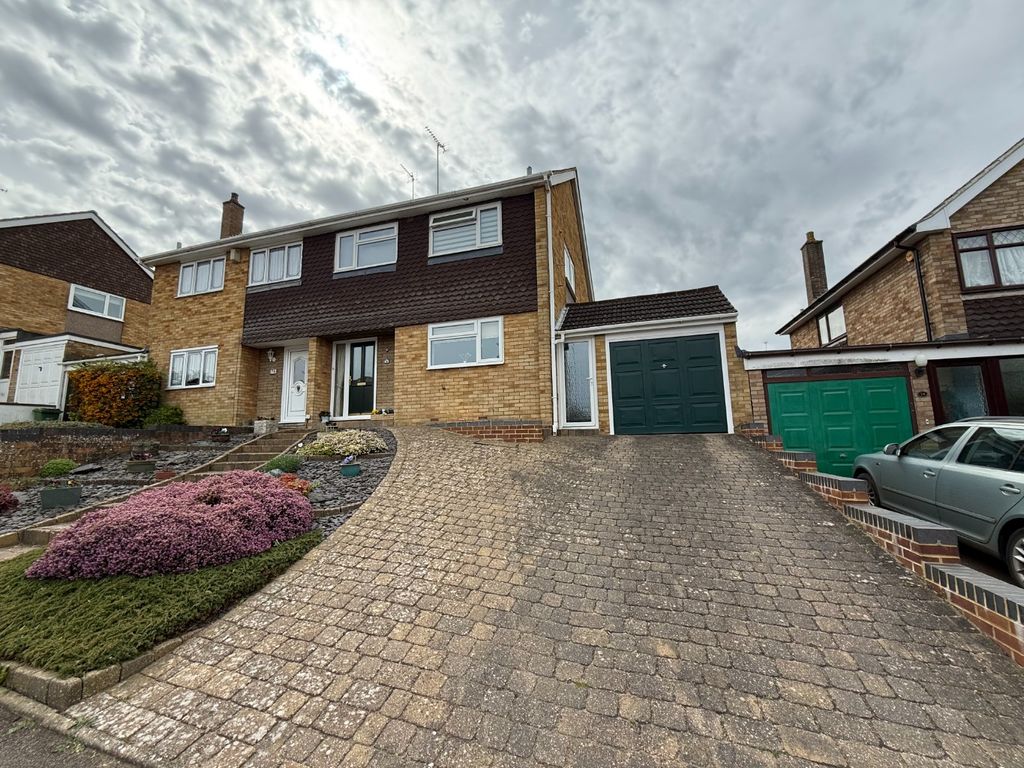 Property photo 1 of 15 4987980