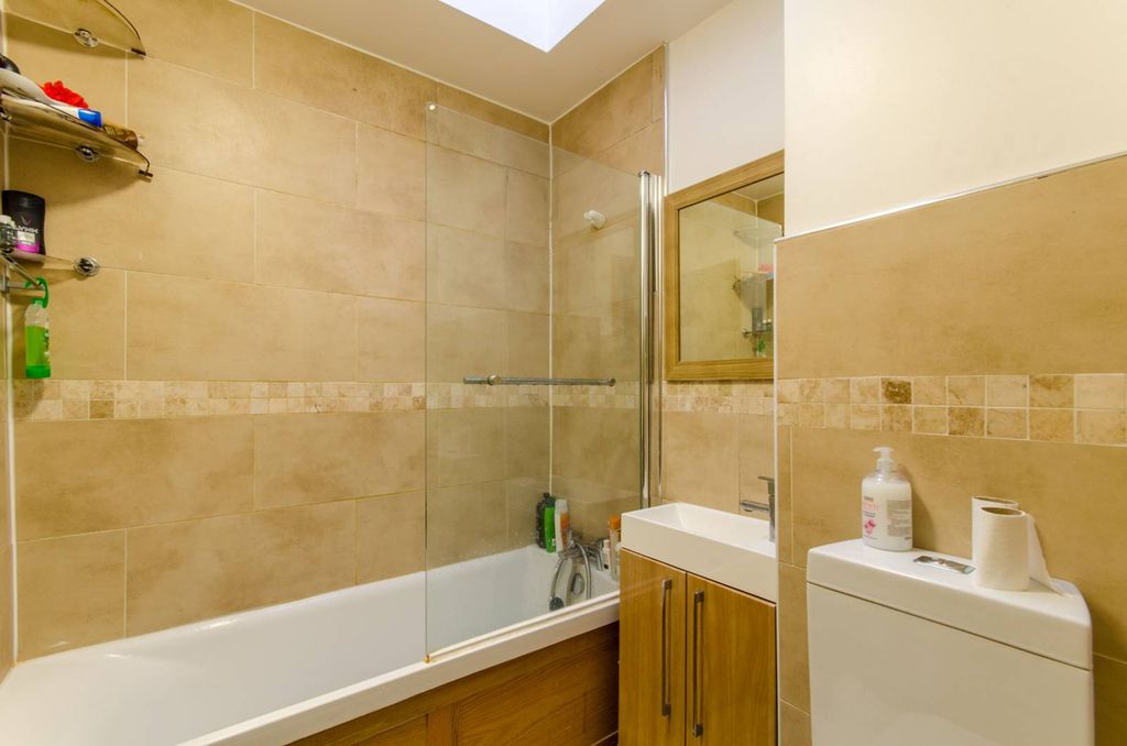 Property photo 1 of 4