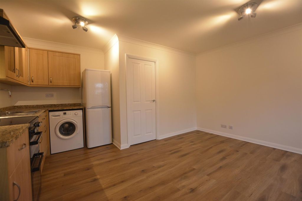 Property photo 3 of 8 Kitchen.Jpg