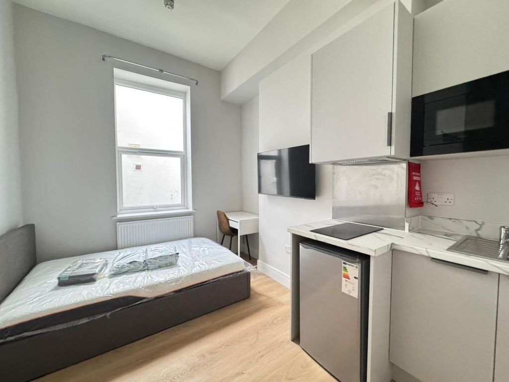 Property photo 2 of 4