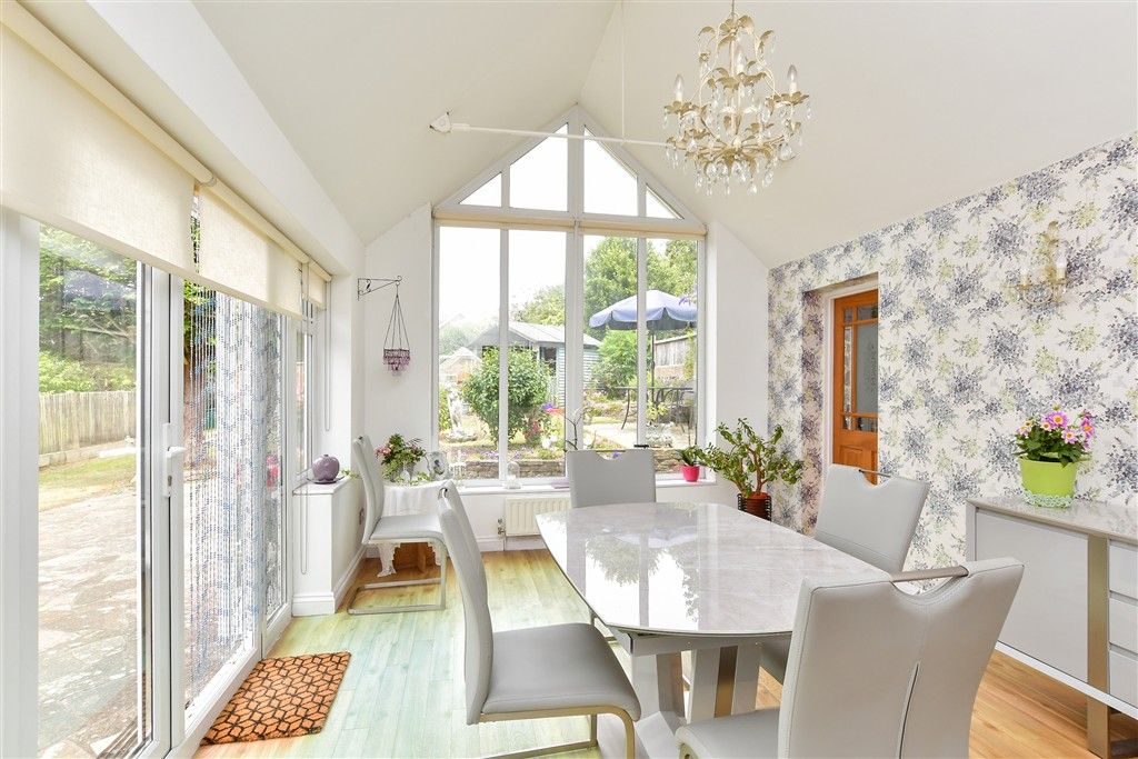 Property photo 3 of 15 Dining Area