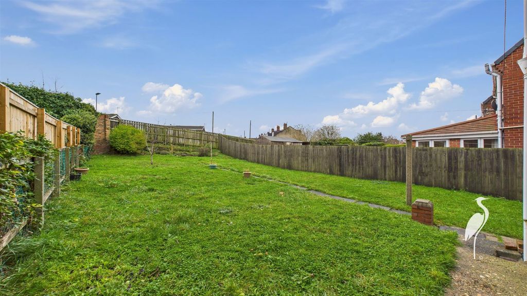 Property photo 2 of 19 Outside