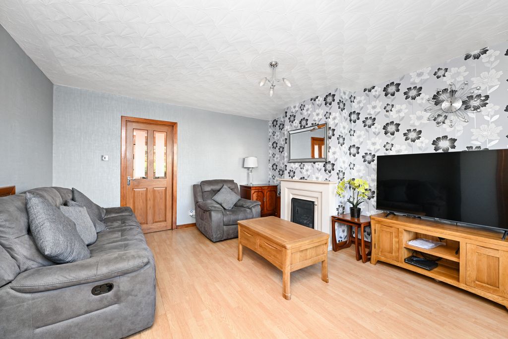 Property photo 3 of 16 Property Image 3