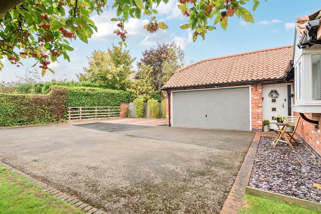 Property photo 3 of 22 1355133-2-68cc8Da588A58.Jpg