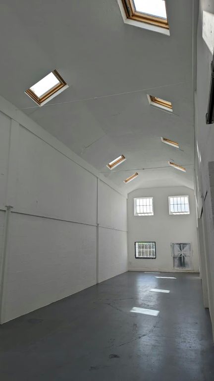 Property photo 2 of 4 12 Oym 2.Jpg