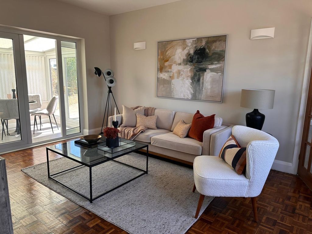 Property photo 2 of 20