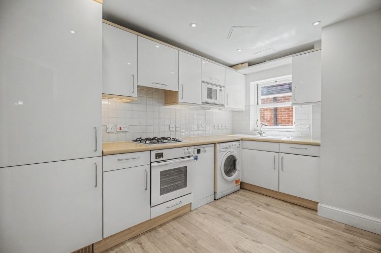 Property photo 2 of 9 335530