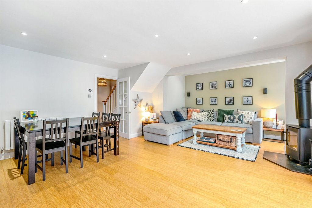 Property photo 3 of 12 Picture No. 17