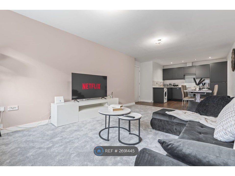 Property photo 2 of 22