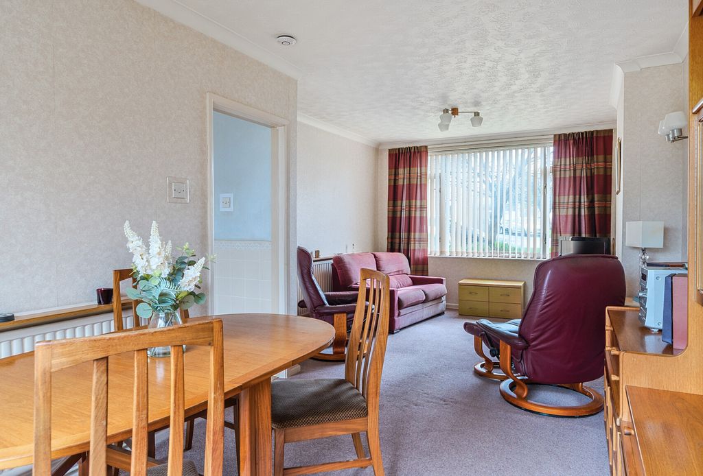 Property photo 2 of 23 1423723-8-69Aea08...