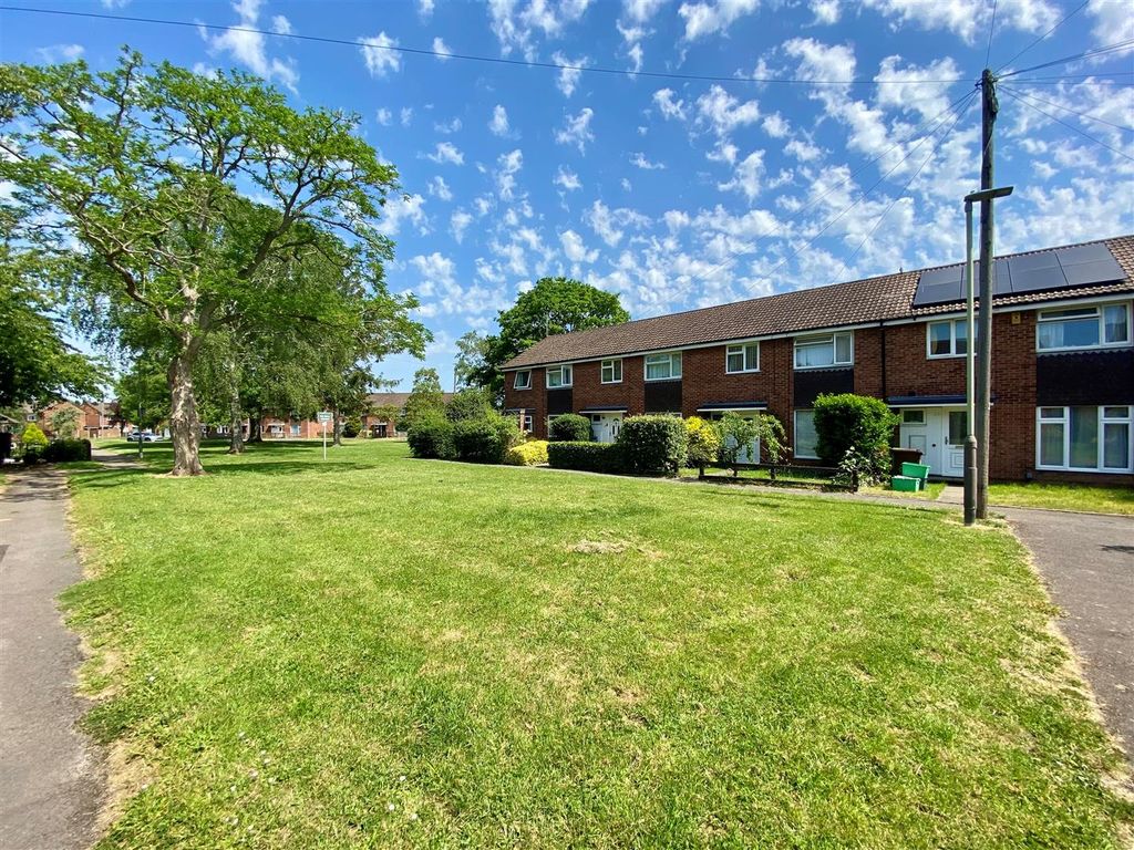 Property photo 3 of 10