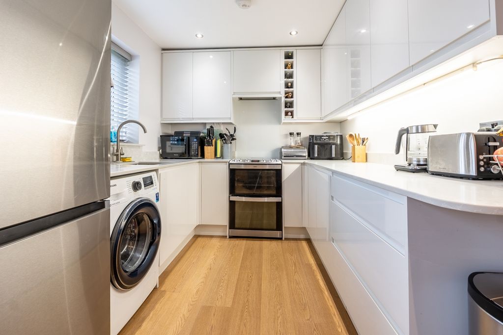 Property photo 3 of 22 Dsc00611-Hdr