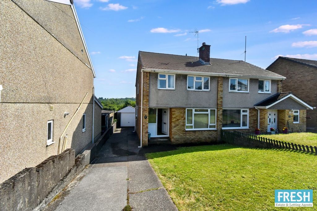 Property photo 1 of 37