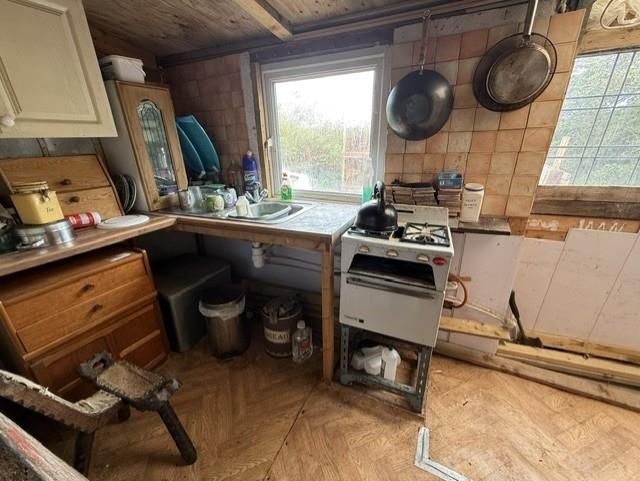 Property photo 3 of 12 18.Jpg