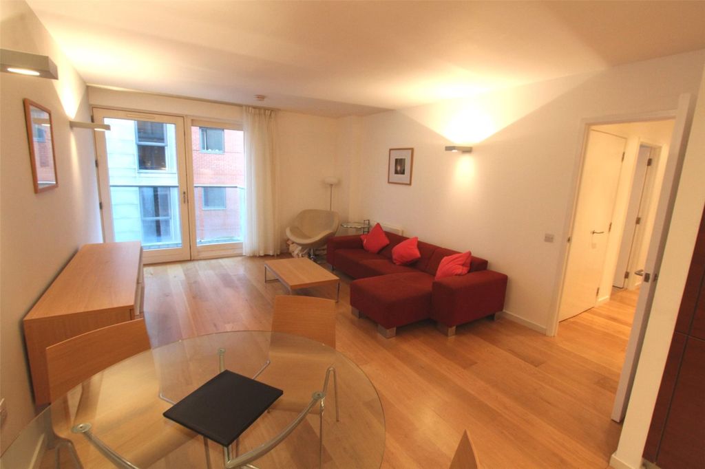 Property photo 3 of 9 Picture No. 06