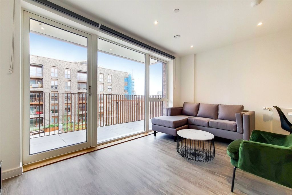 Property photo 2 of 25 Picture No. 33