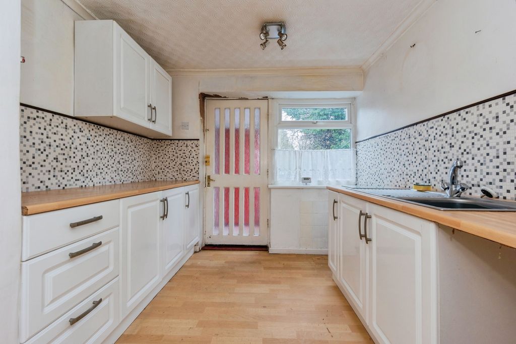 Property photo 3 of 19 Pbox-Img.Jpg