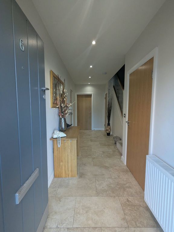 Property photo 1 of 28