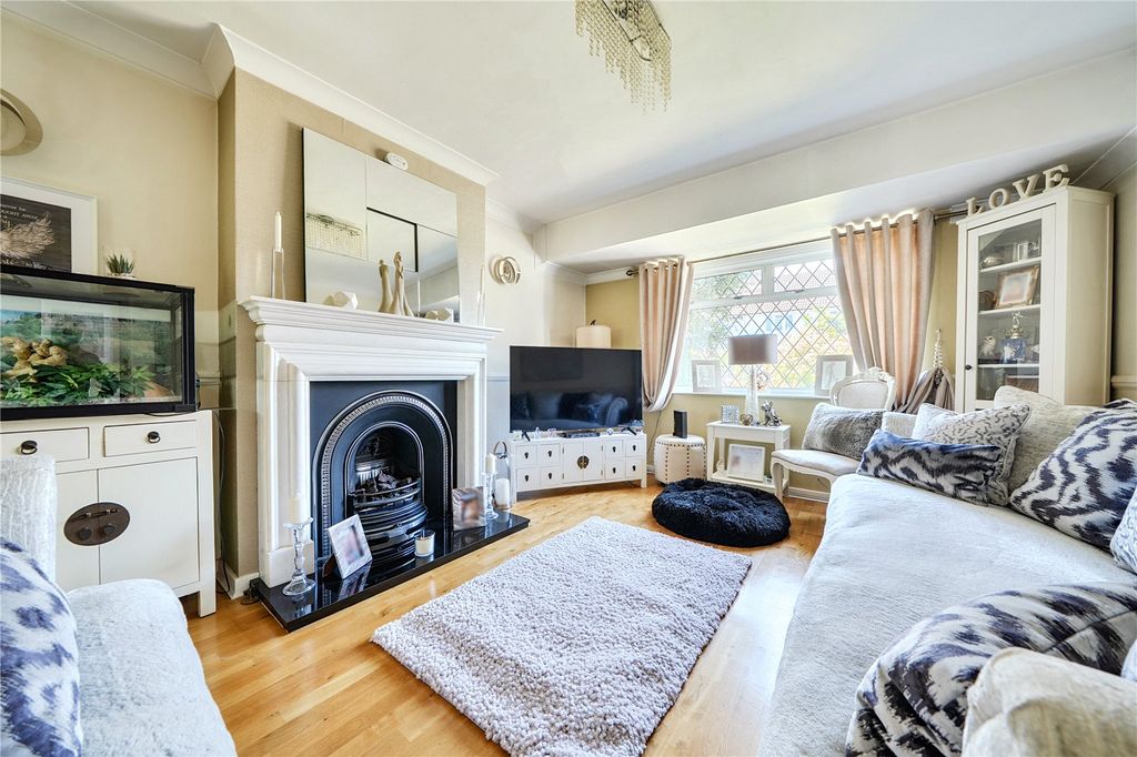 Property photo 2 of 23 Picture No. 18