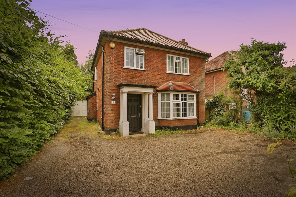 Property photo 1 of 18