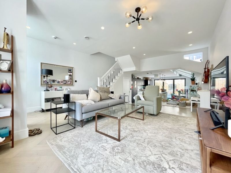 Property photo 1 of 15 Photo 14