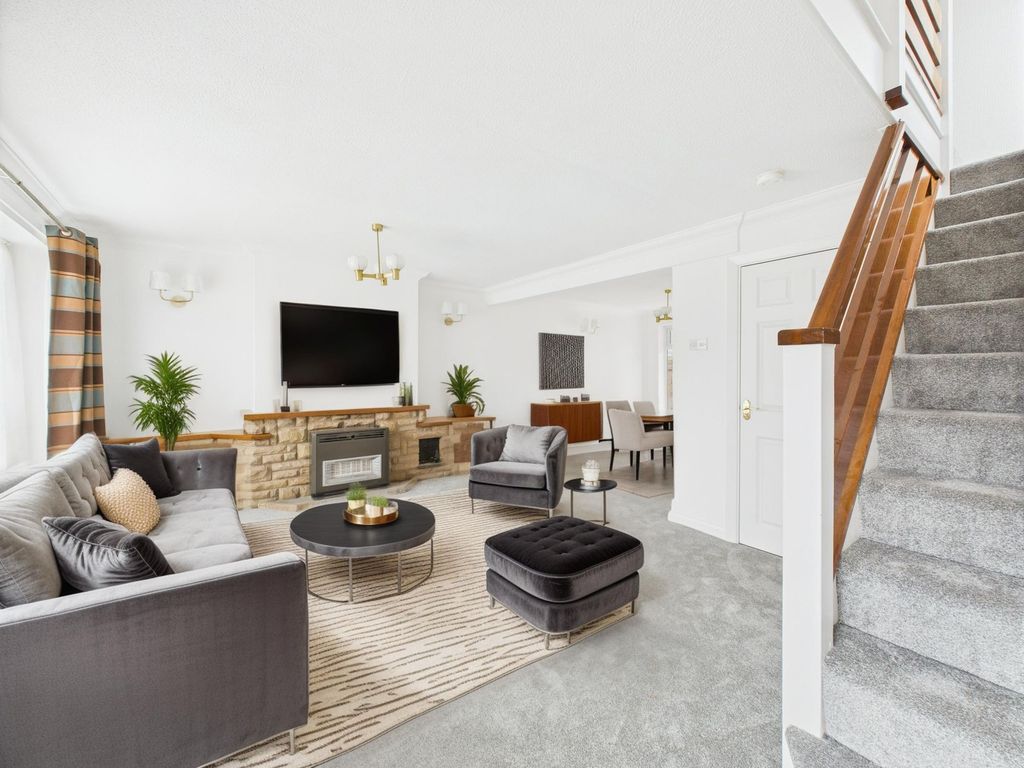 Property photo 2 of 17 Lounge/Dining Room (Virtually Furnished)