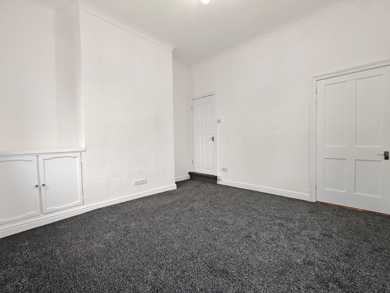 Property photo 3 of 14 Photo 3