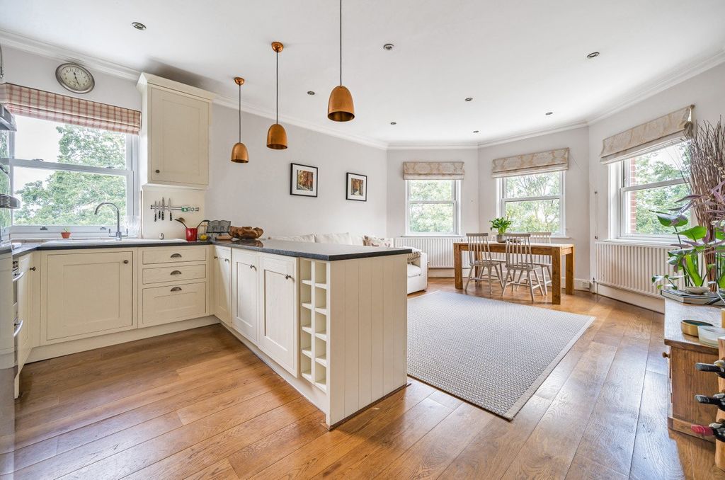 Property photo 2 of 12 Picture No. 04