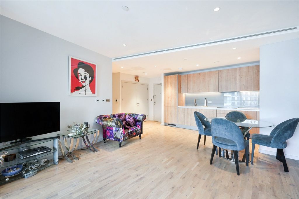 Property photo 3 of 11 Picture No. 06