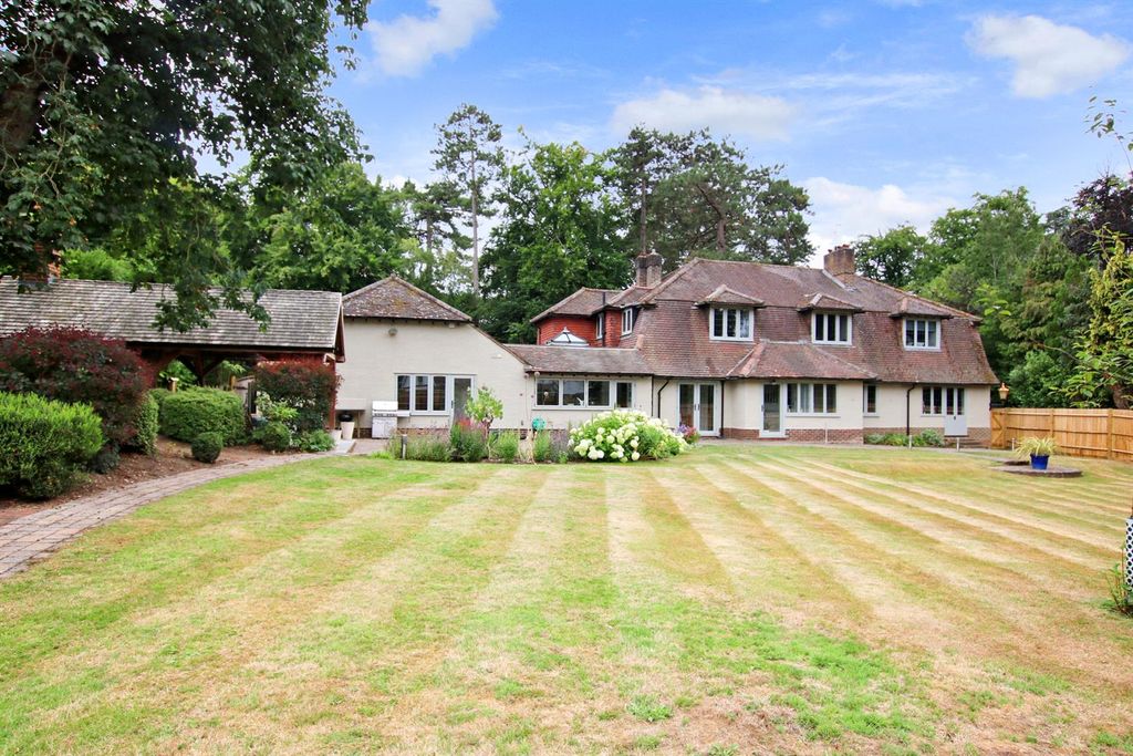 Property photo 2 of 26 Img_2439Dp.Jpg
