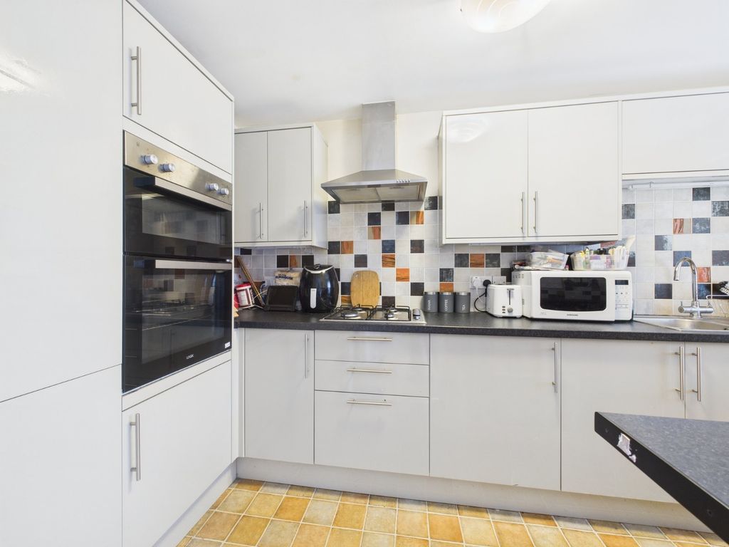 Property photo 3 of 25 Picture No. 06