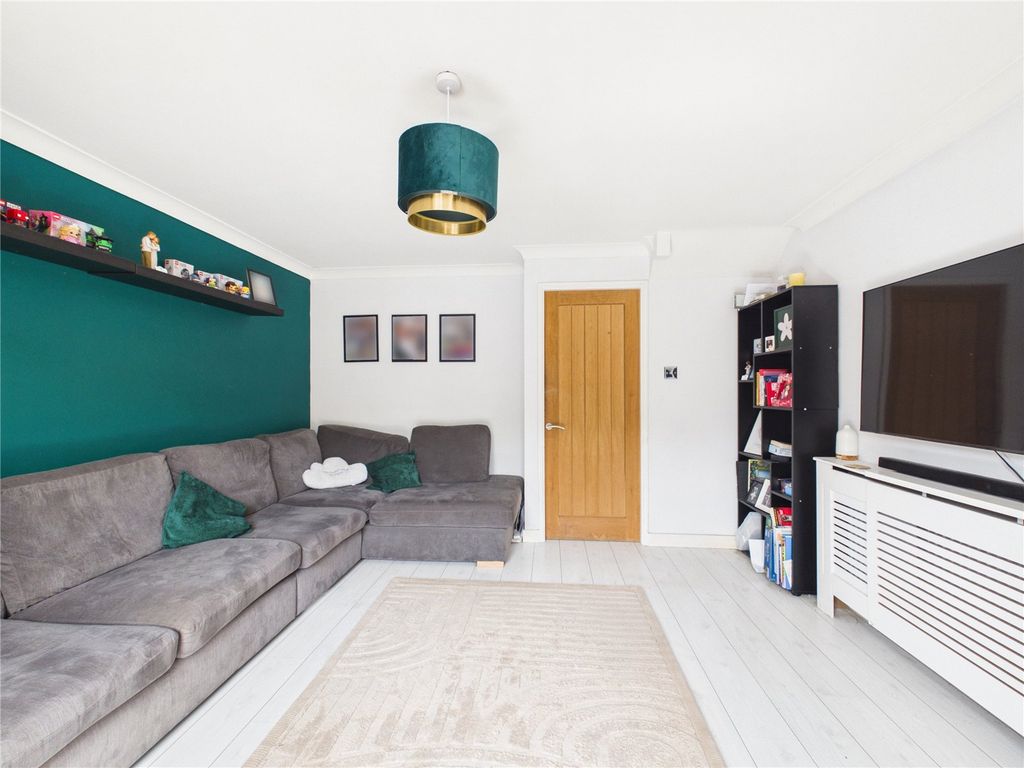 Property photo 3 of 19 Picture No. 11