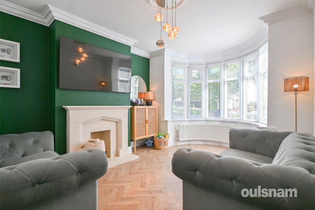 Property photo 3 of 33 Picture No. 17