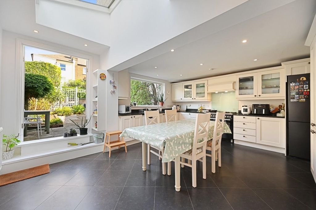 Property photo 1 of 12 Rcfbl- Dewhurst Road- Kitchen 6 (1).Jpg
