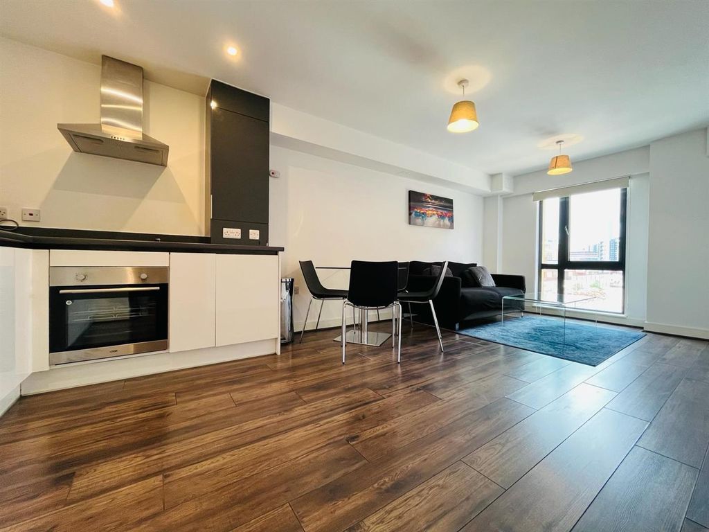 Property photo 3 of 12 Whatsapp Image 2024-04-04 At 14.40.23.Jpeg