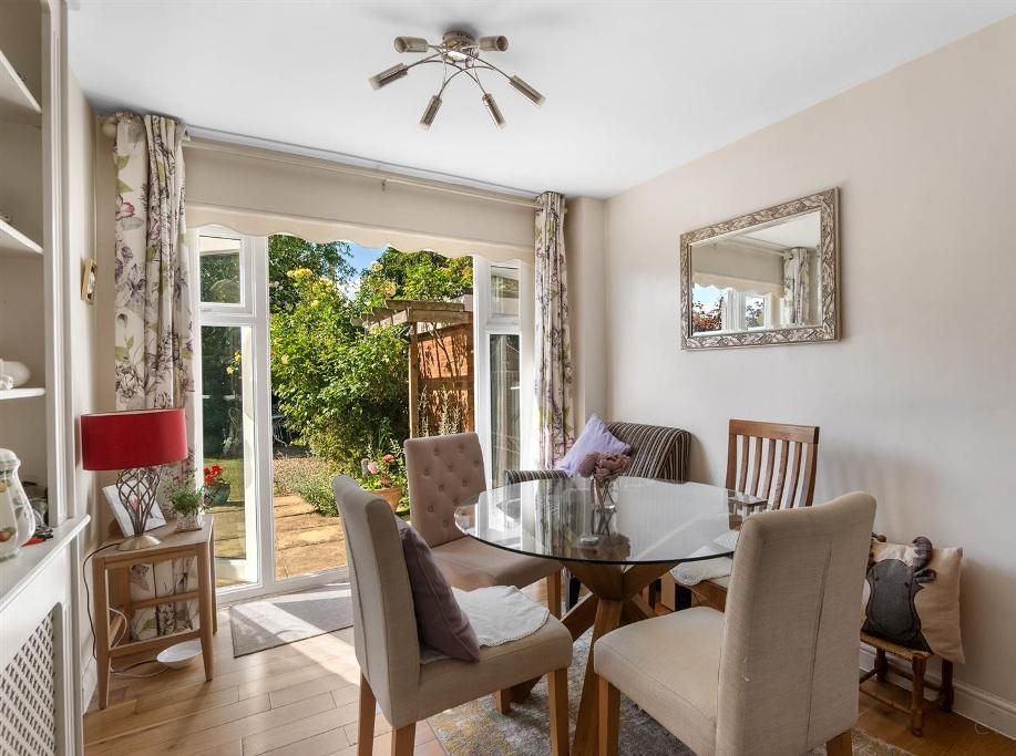 Property photo 3 of 11 Dining Room