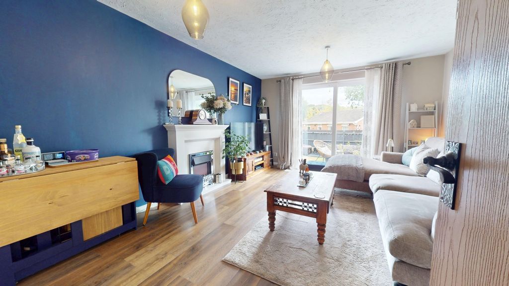 Property photo 3 of 20 4339232