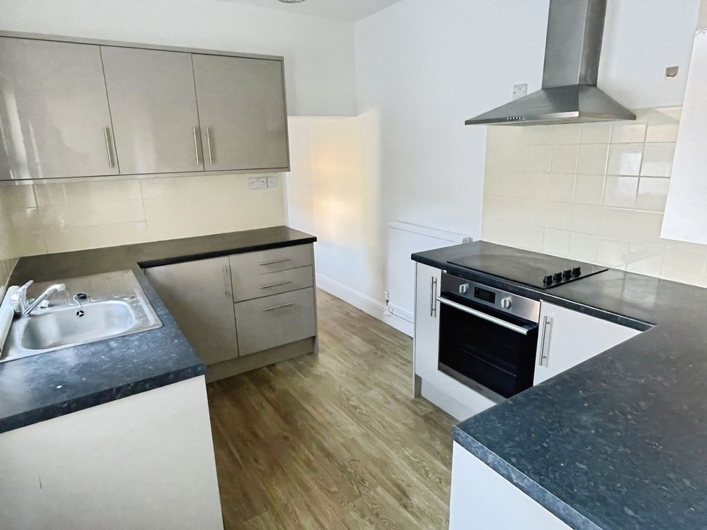 Property photo 2 of 12 Cae259d7-0Bb84102-125E-403c-Aa6c-B285B58d63c4
