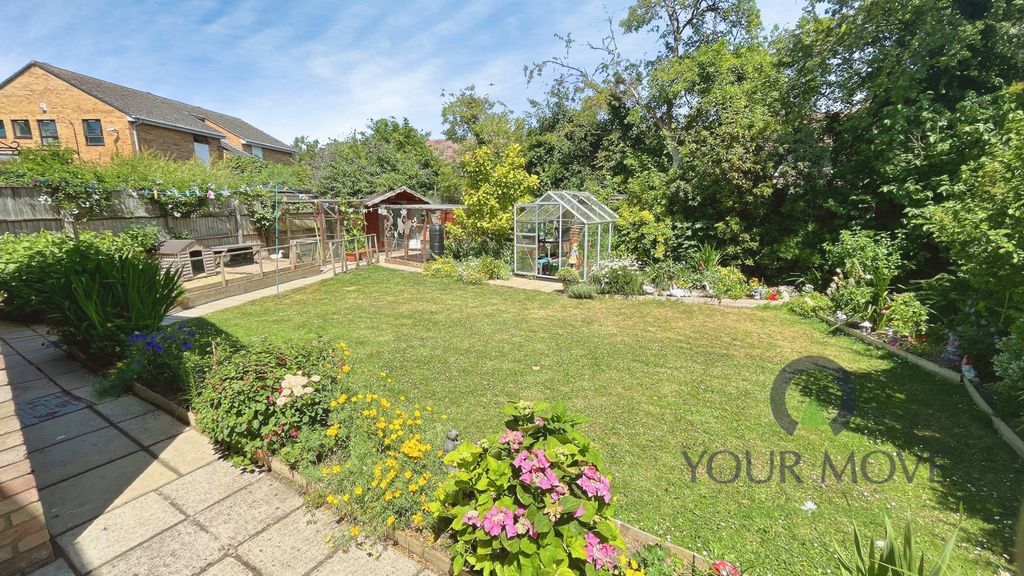 Property photo 1 of 17 Garden