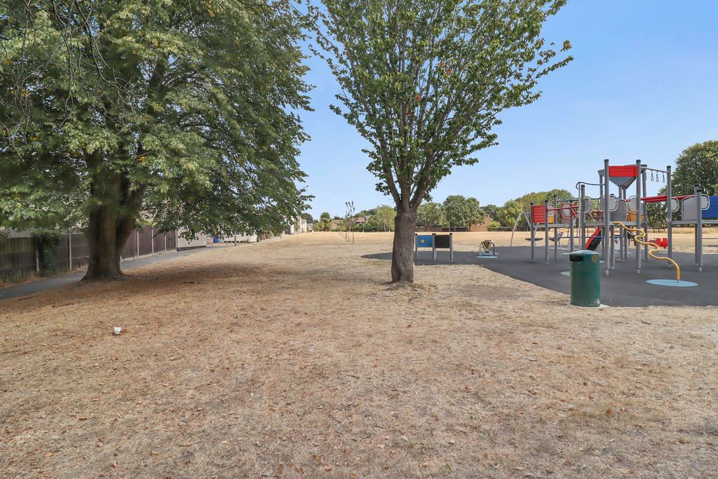Property photo 2 of 19 Photo 20