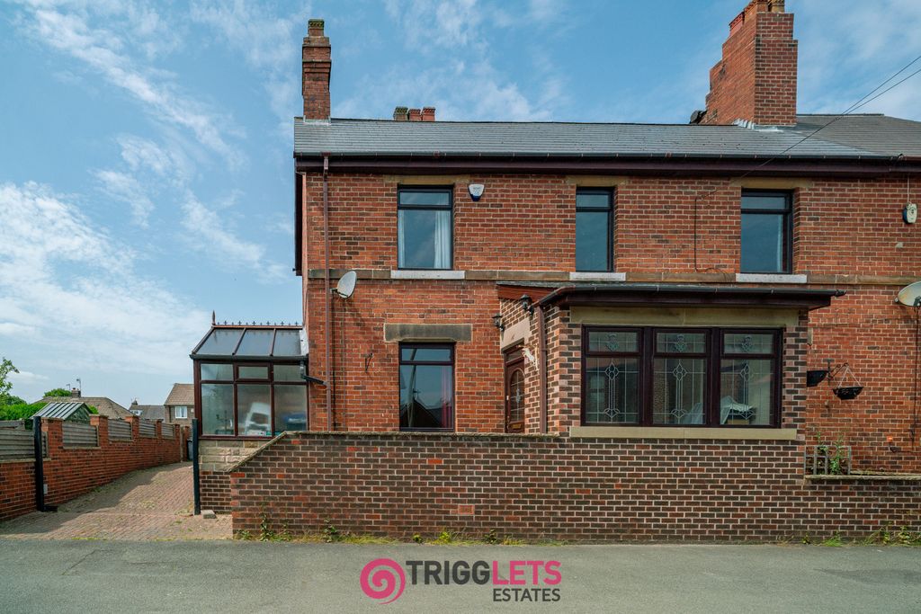 Property photo 1 of 29