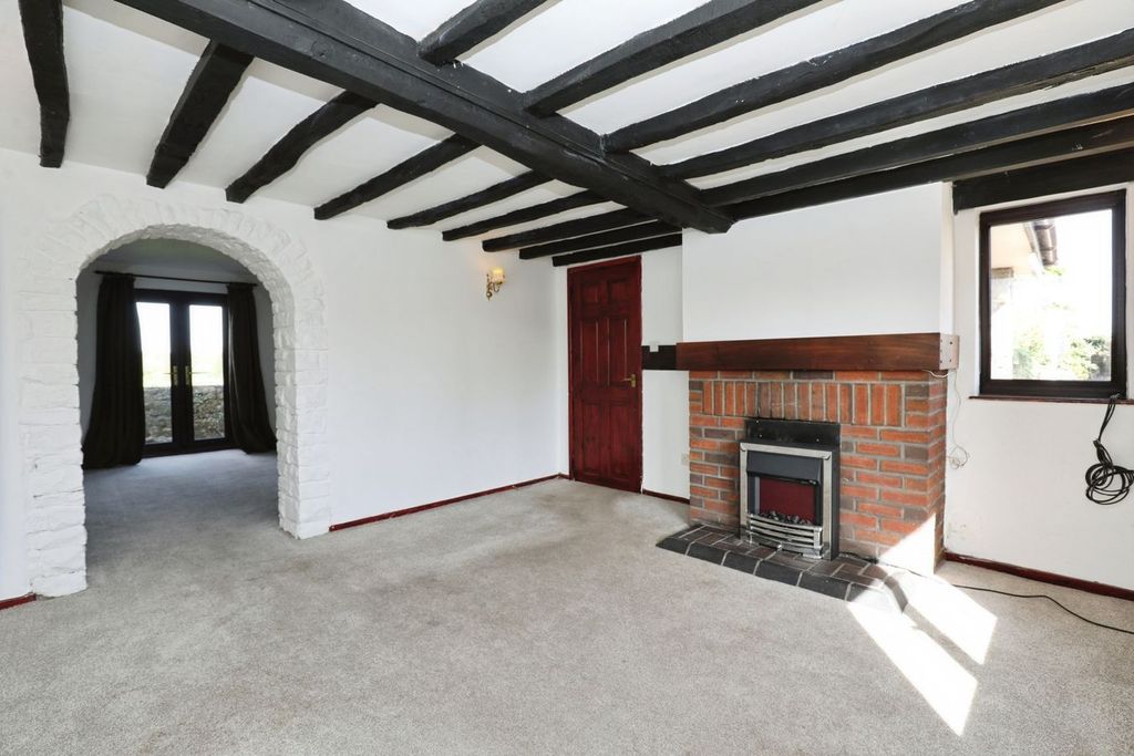 Property photo 3 of 20