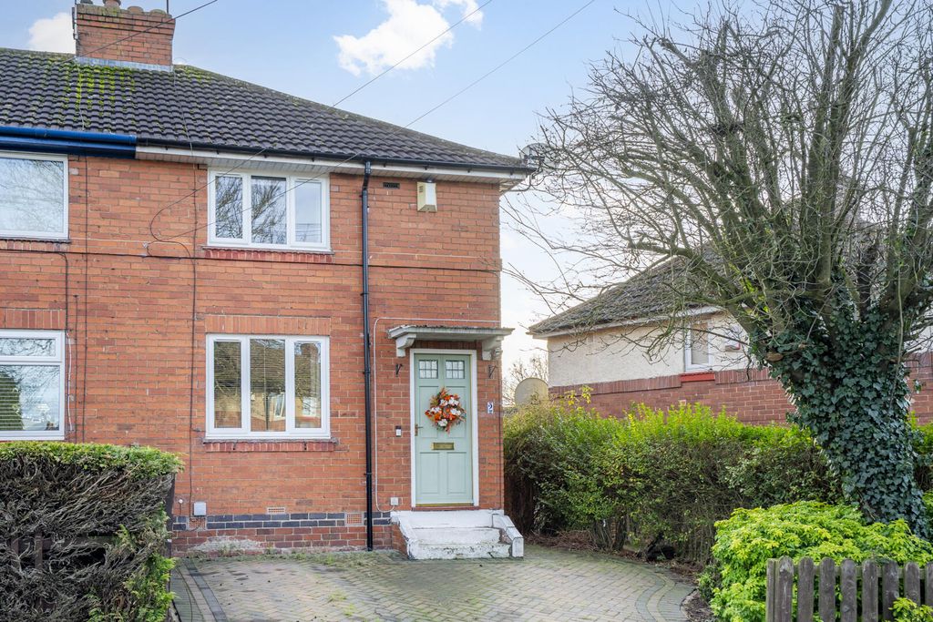 Property photo 1 of 15 Front (Exterior)