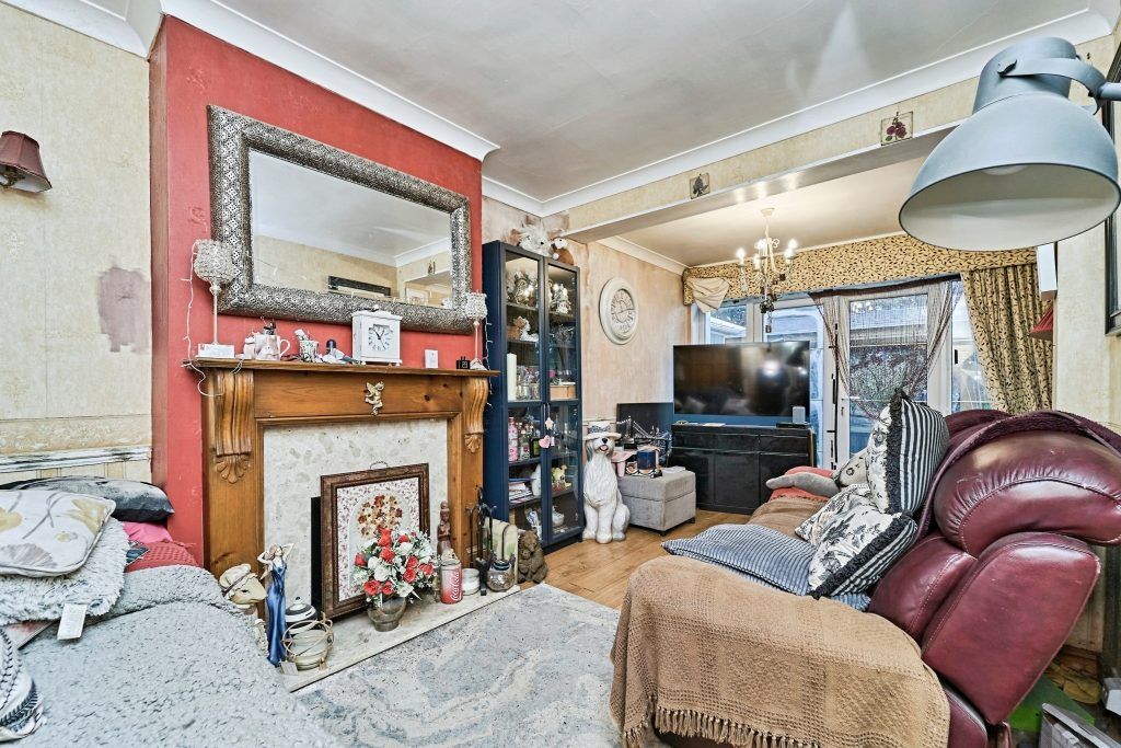 Property photo 2 of 30