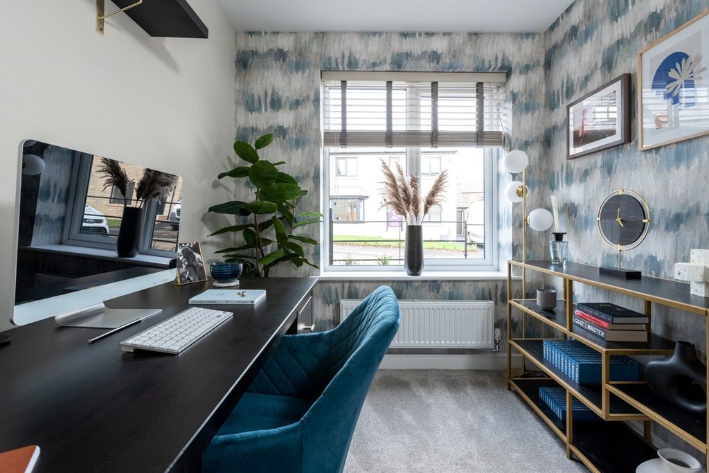 Property photo 1 of 14 A Calm, Comfortable Space Ideal For Working From Home Or Studying